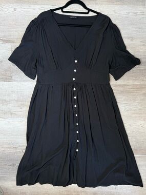 BloomChic Black Button-Front Empire Waist Midi Dress Women’s size 14/16
